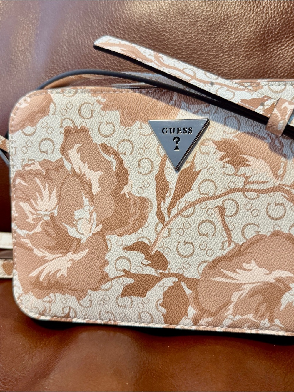 NWT GUESS Peach Floral Logo Crossbody Bag “Jillian”